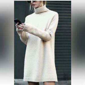 Zara Short Plain Knit Dress. Size Small